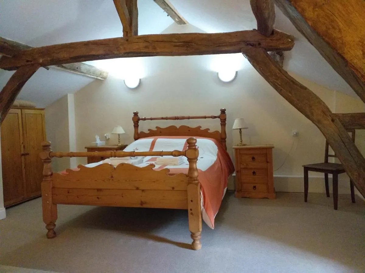 **** Frühstückspension Bed and Breakfast Ancienne Ecole Cazaux-Villecomtal Frankreich