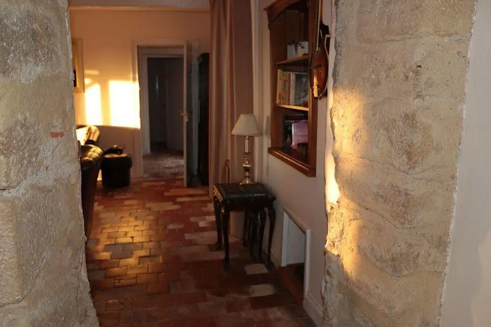 **** Frühstückspension Bed and Breakfast Ancienne Ecole Cazaux-Villecomtal Frankreich