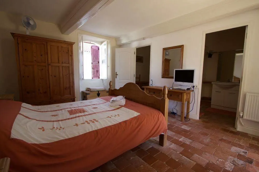 Bed and Breakfast Ancienne Ecole Cazaux-Villecomtal Frühstückspension